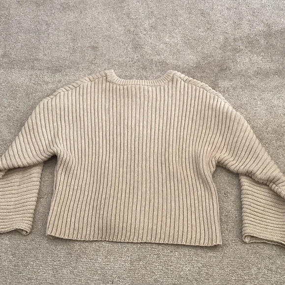 Industry Elegant Beige Ribbed Sweater medium - Picture 4 of 5